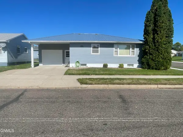 104 Oak Avenue E, Linton, ND 58552