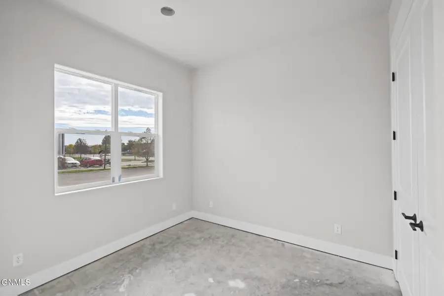 2323 25th Avenue W, Williston, ND 58801 - #3