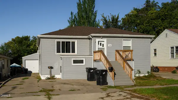 1116 15th Street N, Bismarck, ND 58501