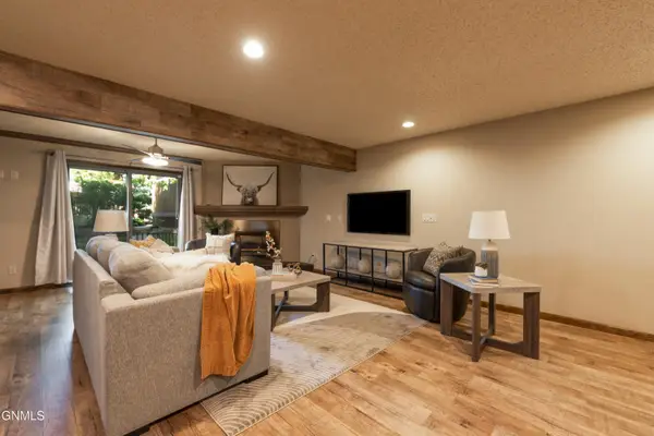 416 1st Street, Bismarck, ND 58501