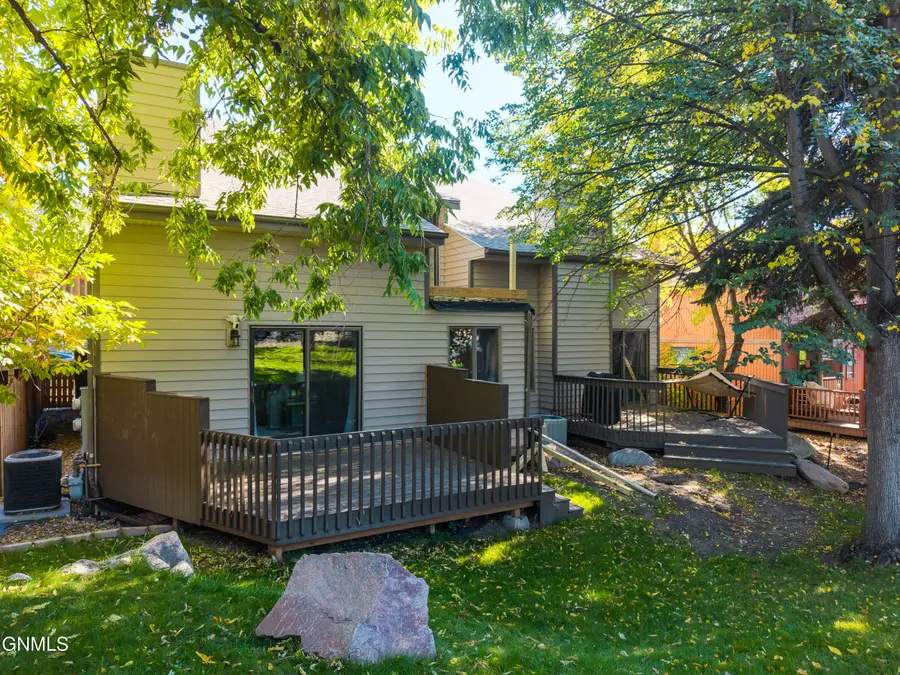416 1st Street, Bismarck, ND 58501 - #3