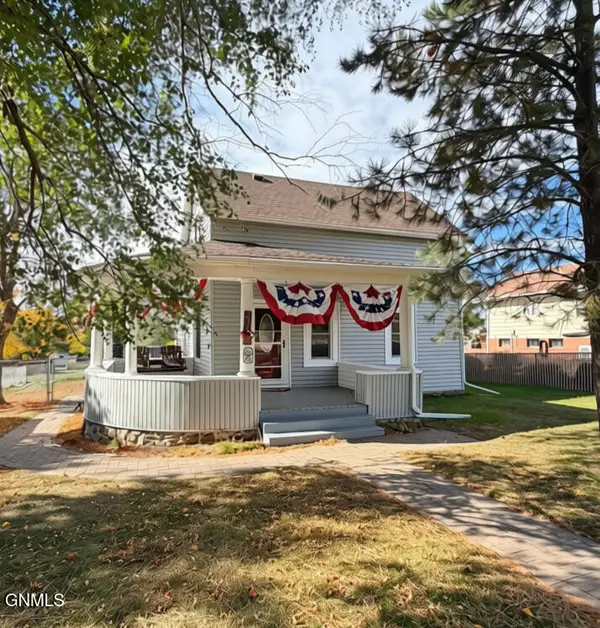 214 College Street, Flasher, ND 58535
