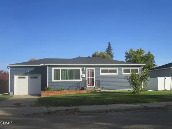 612 17th Street W, Williston, ND 58801