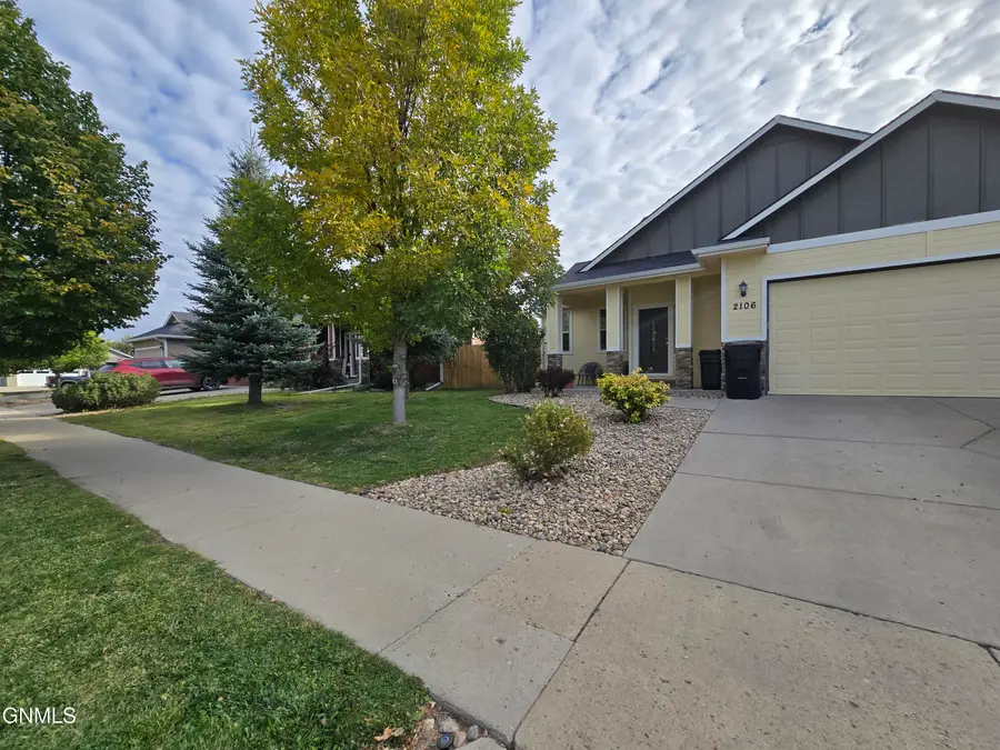2106 19th Avenue W, Williston, ND 58801 - #3