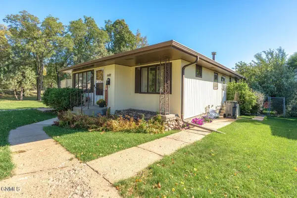 1407 1st Street Nw, Mandan, ND 58554