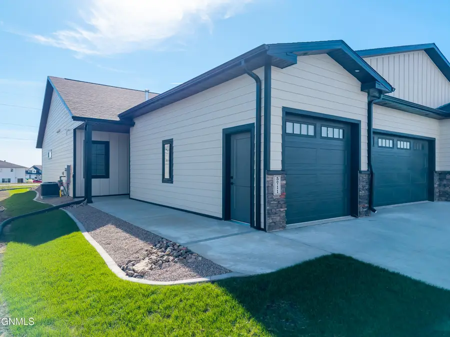 5711 Davies Drive, Bismarck, ND 58503 - #3