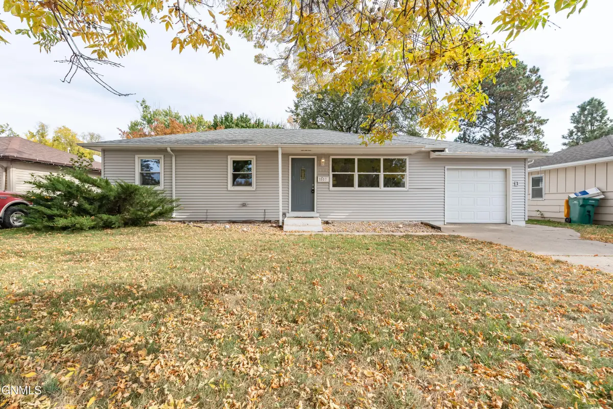 1807 Assumption Drive, Bismarck, ND 58501 - #1