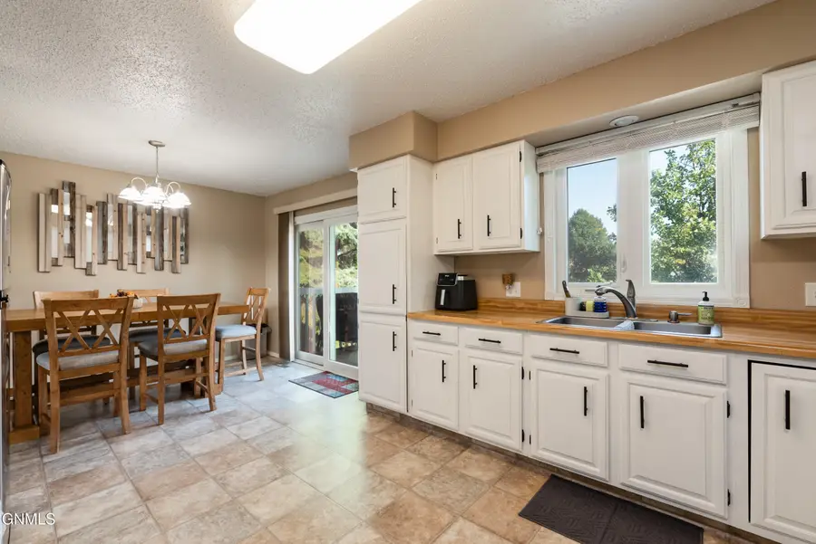 1700 3rd Street Ne, Mandan, ND 58554 - #2