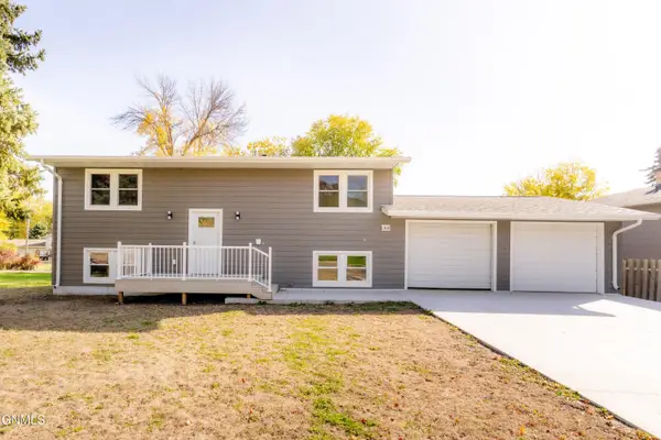 1308 6th Avenue Nw, Jamestown, ND 58401