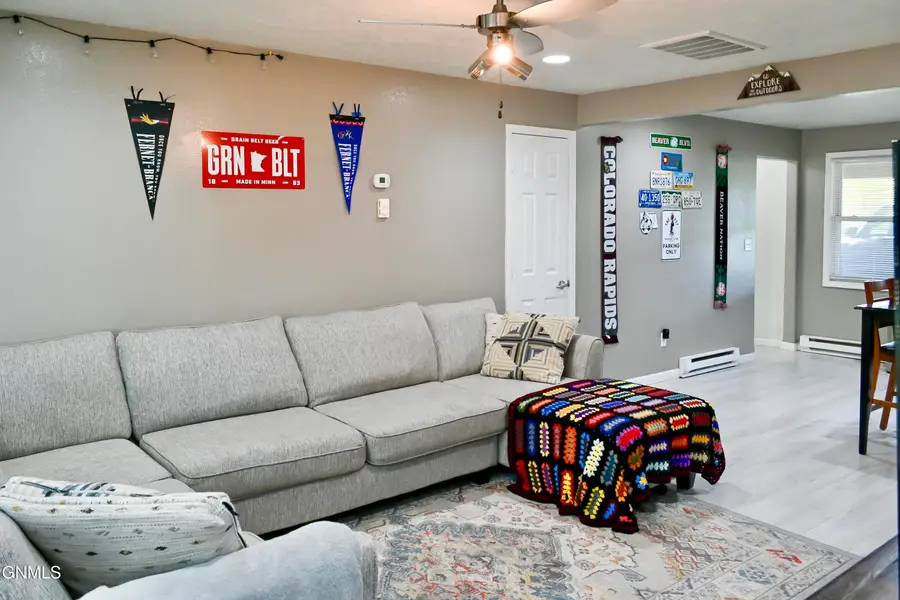 21 Westfield Circle, Minot, ND 58701 - #3