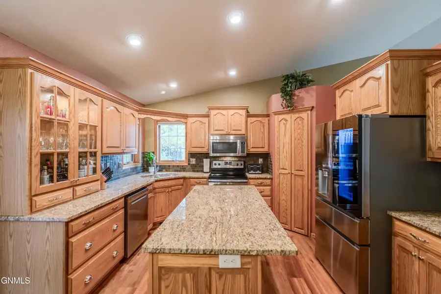 855 San Angelo Drive, Bismarck, ND 58504 - #2