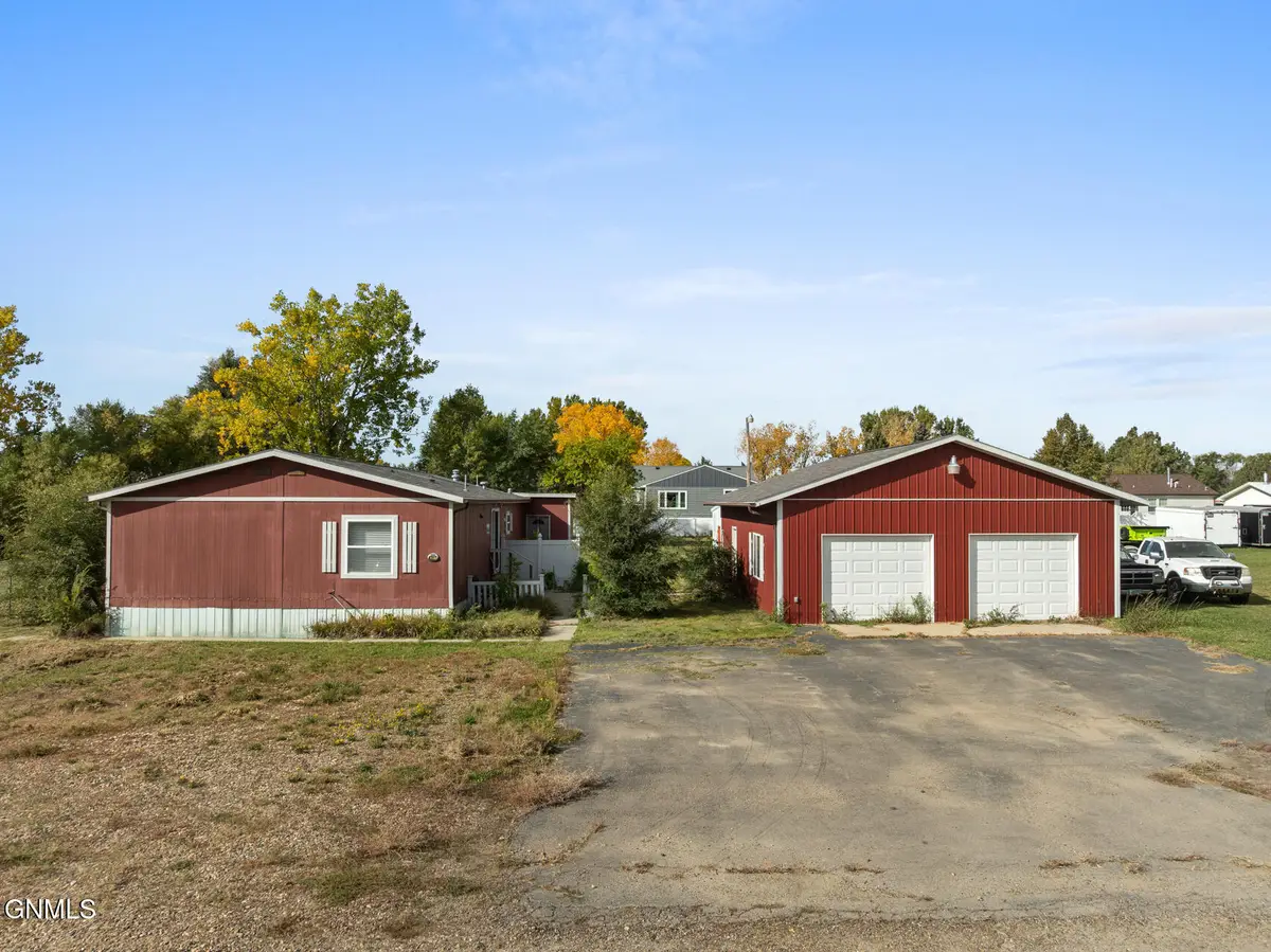 3817 2nd Avenue E, Williston, ND 58801 - #1