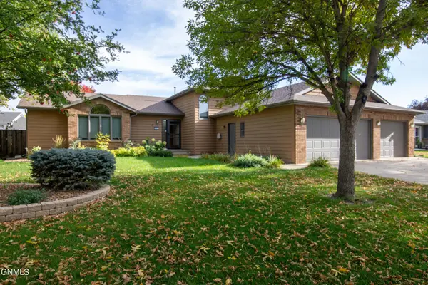 431 W Wachter Avenue, Bismarck, ND 58504