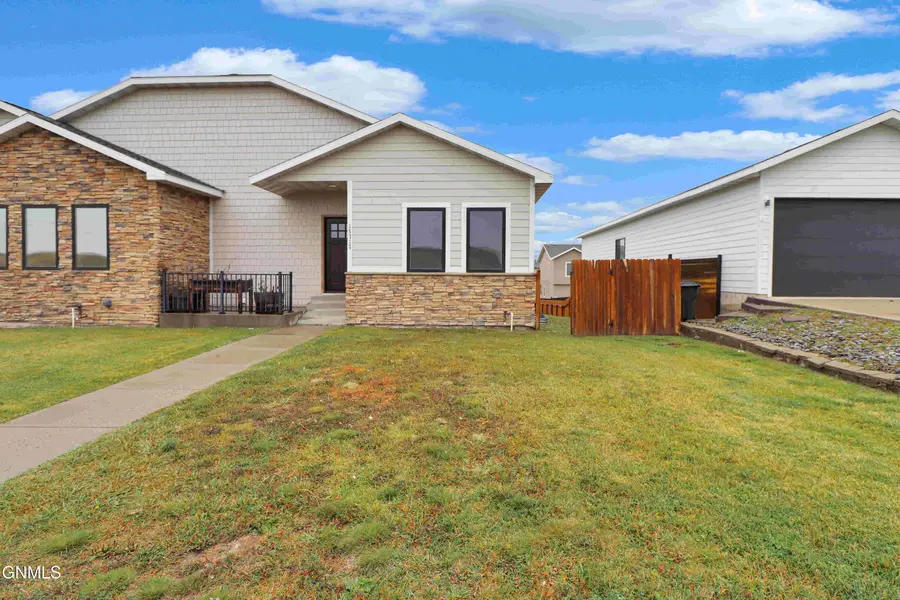 13717 Karen Street, Williston, ND 58801 - #2