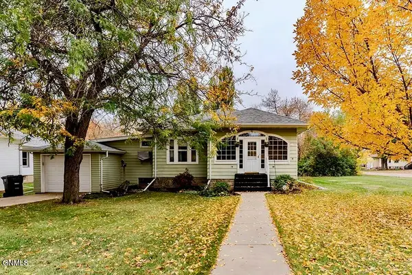 211 Ertel Avenue, Taylor, ND 58656