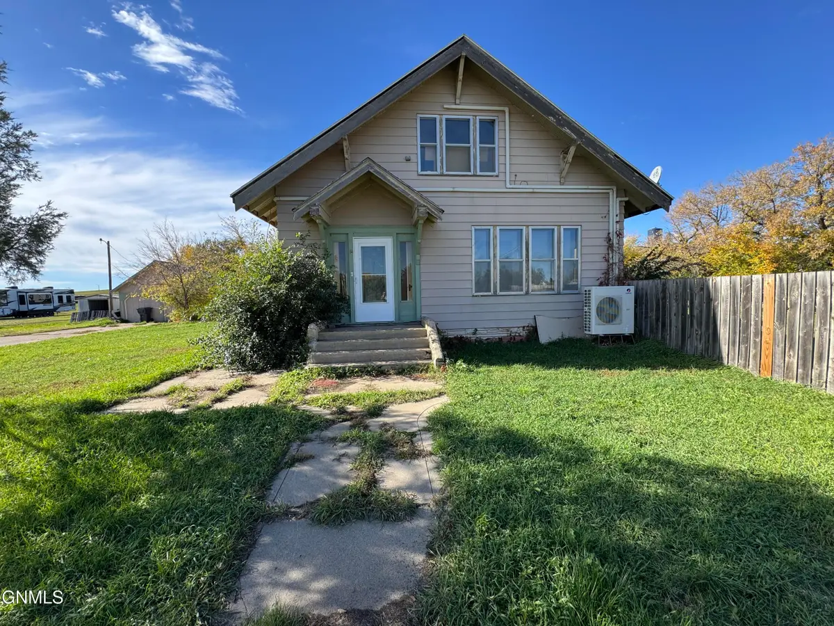 908 Elk Street, Alexander, ND 58831 - #1