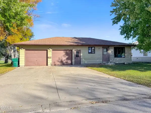 155 2nd Street N, Carrington, ND 58421
