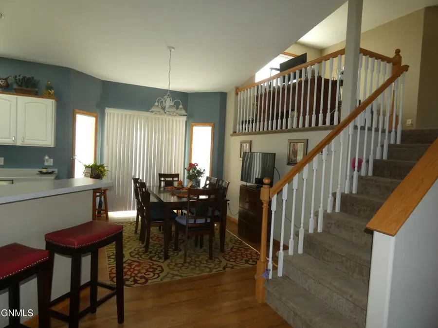 908 Bristol Drive E, Bismarck, ND 58501 - #3