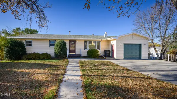 817 5th Avenue Nw, Washburn, ND 58577
