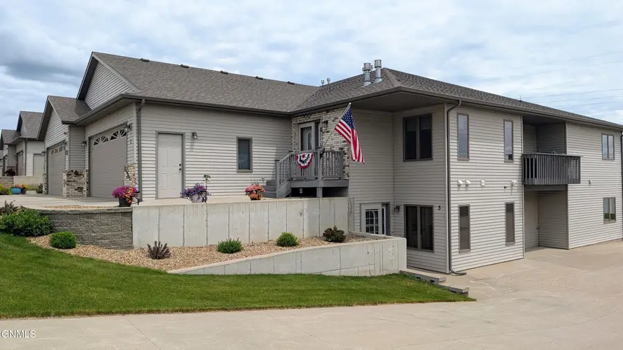1301 N 33rd Street #3, Bismarck, ND 58501 - #2