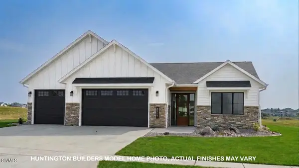 4627 Silbernagel Drive, Bismarck, ND 58503