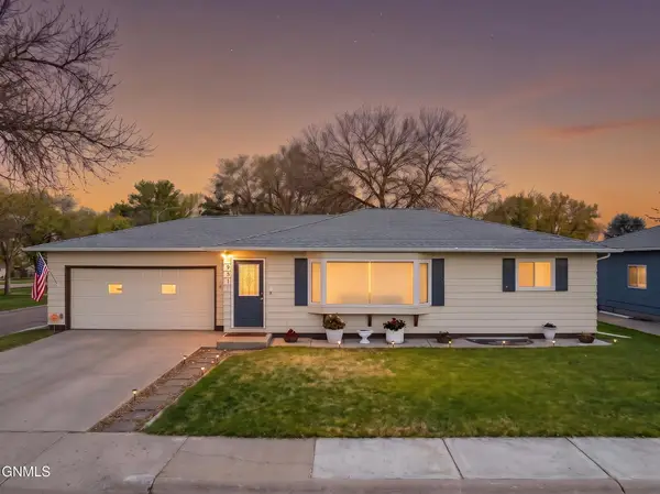 901 16th Avenue W, Williston, ND 58801