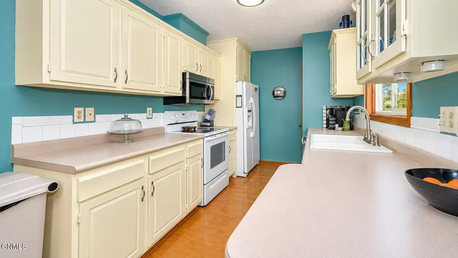 1309 17th Street Se, Mandan, ND 58554 - #3