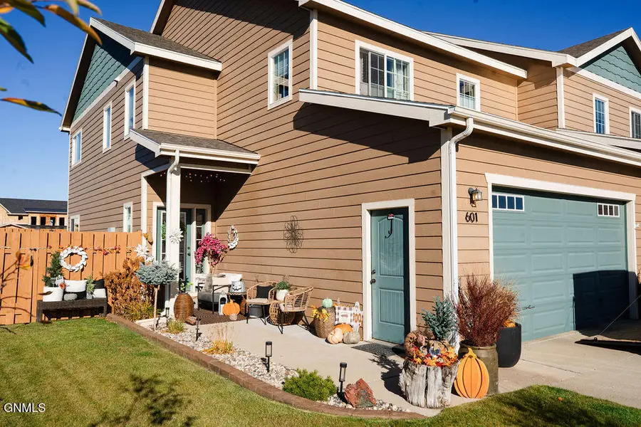 601 45th Street E, Williston, ND 58801 - #2