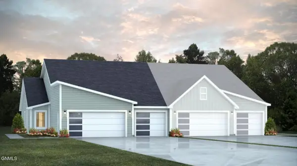 2880 Clear Creek Loop Se, Mandan, ND 58554
