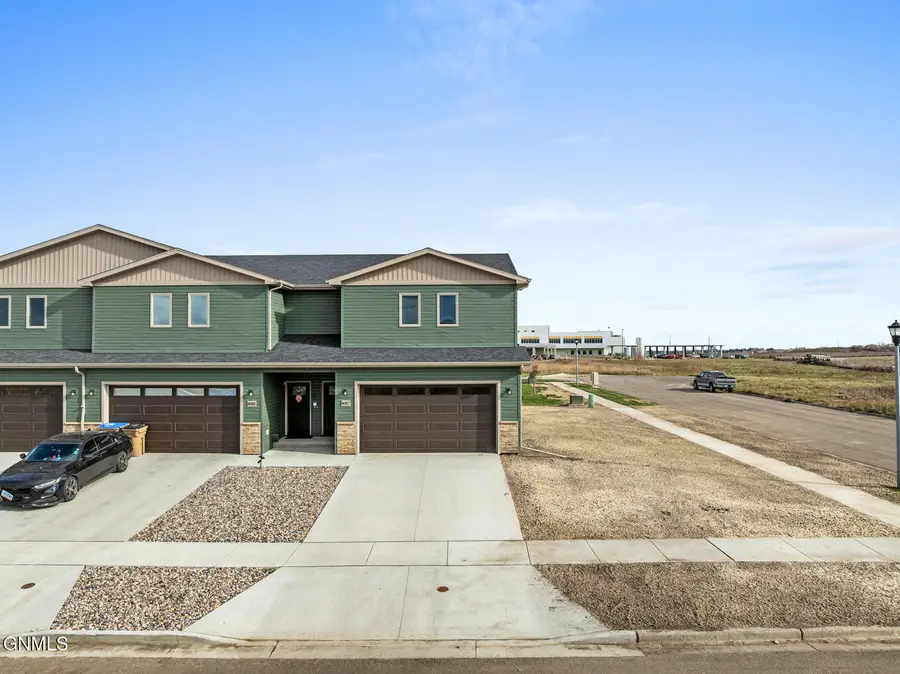 4017 Crossing Street Sw, Minot, ND 58701 - #3