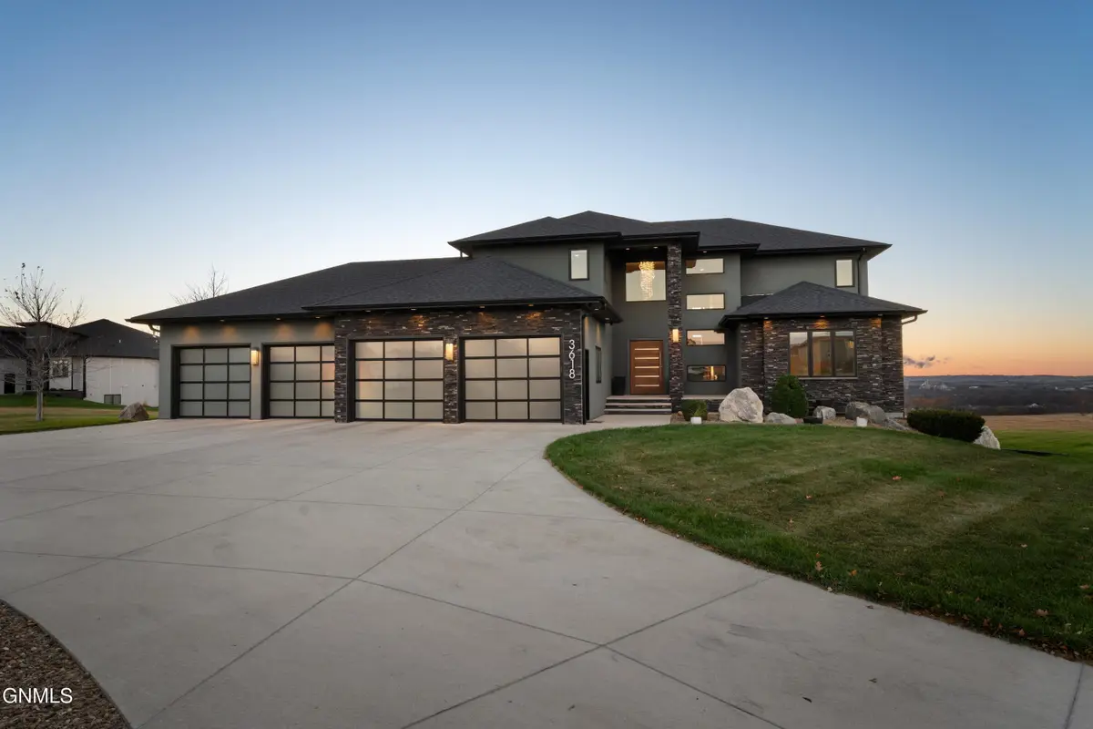 3618 Powder Ridge Drive, Bismarck, ND 58503 - #1