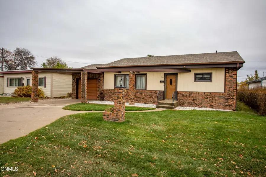 1013 Riverview Avenue, Bismarck, ND 58504 - #3