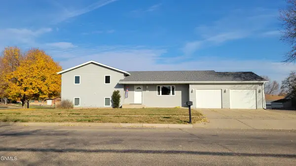 400 Division Street Ne, Mandan, ND 58554