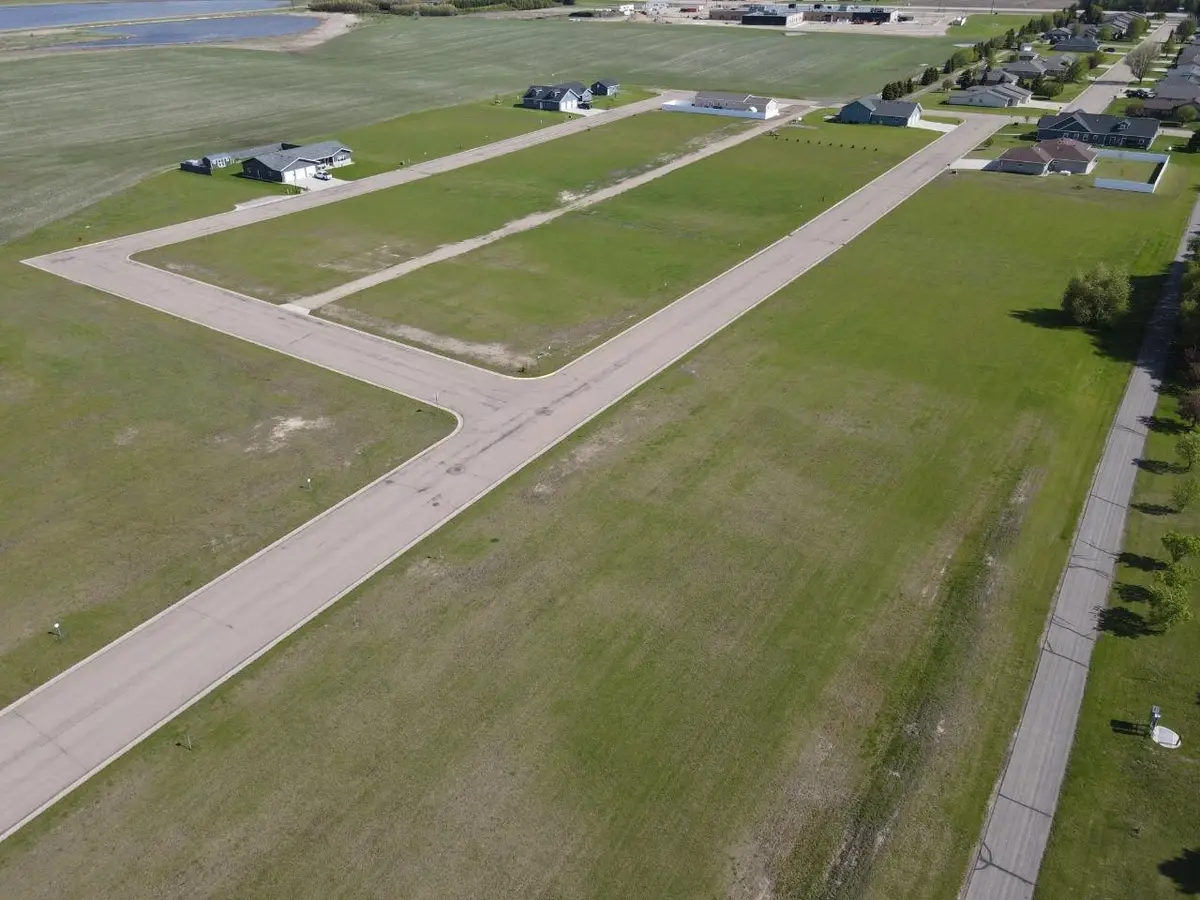 Chalmers 1st Addn B6 L14, Rugby, ND 58368 - Image #1