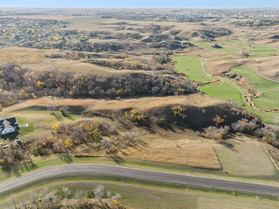 4214 23RD ST SE, Minot, ND 58701 - Image #3