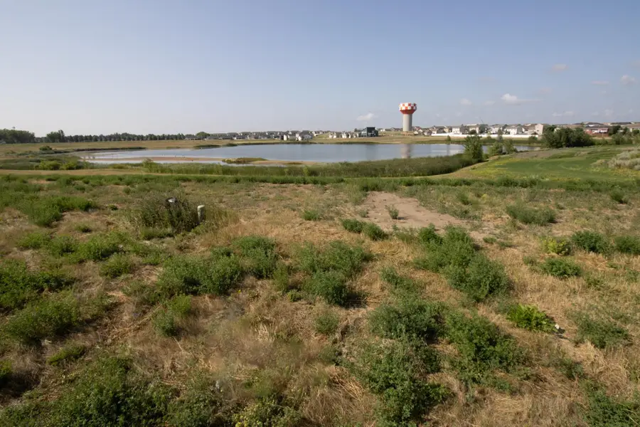 1217 27th Ave NW, Minot, ND 58703 - Image #2