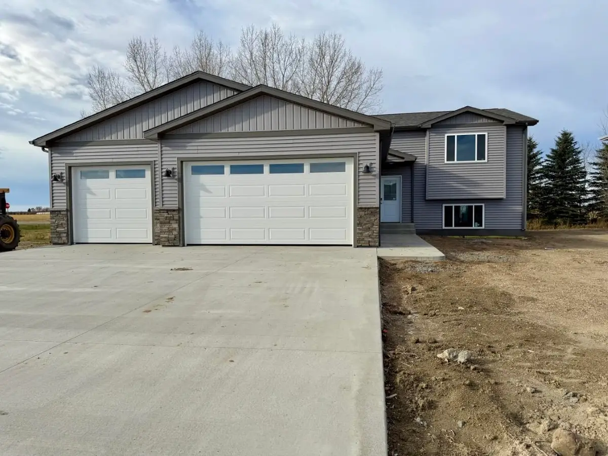 336 7th Ave. SW, Surrey, ND 58785 - Image #1