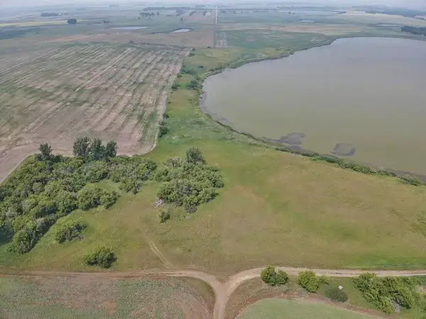 67th St. NE, Rugby, ND 58368