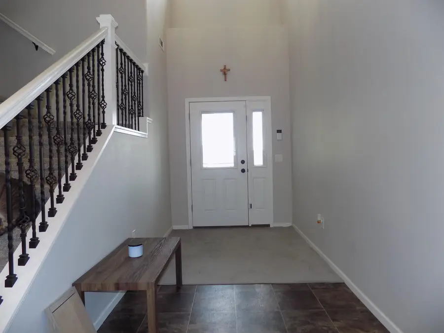 2368 14th st nw, Minot, ND 58703 - Image #3