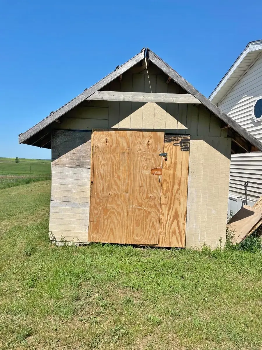 707 Carvell St, Max, ND 58759 - Image #2