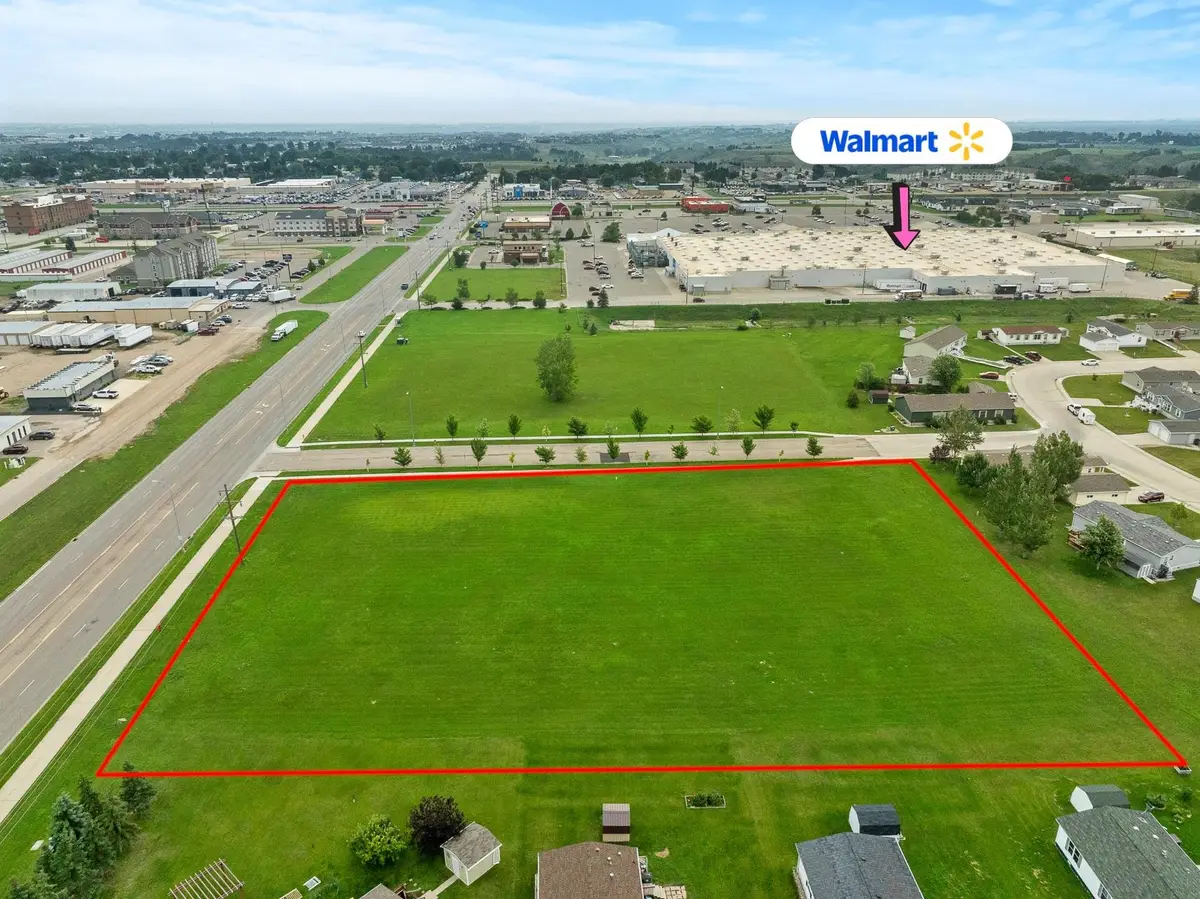 SW CORNER OF 7TH ST SW & 37TH AVE SW, Minot, ND 58701 - Image #1