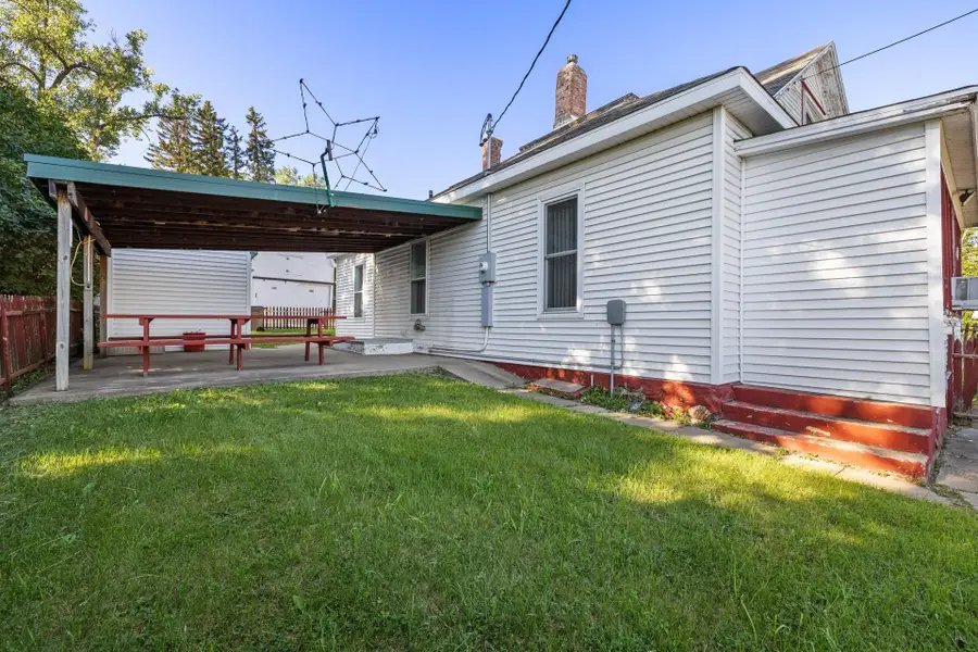 208 5th Ave SE, Minot, ND 58701-0 - Image #2