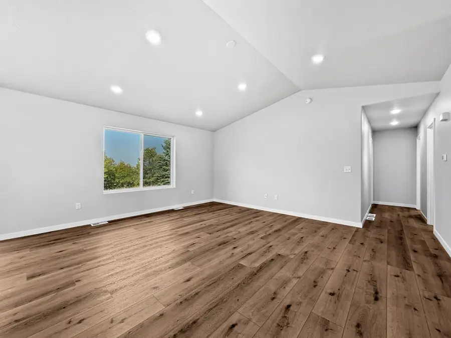 324 7th Ave. SW, Surrey, ND 58785 - Image #3