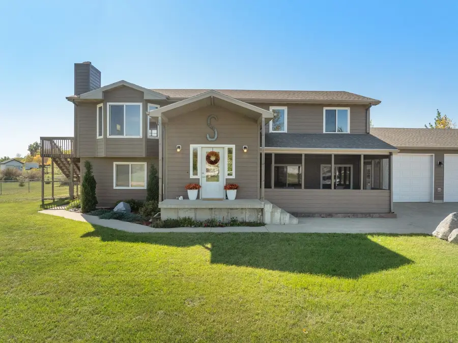 2500 62nd St SE, Minot, ND 58701 - Image #3