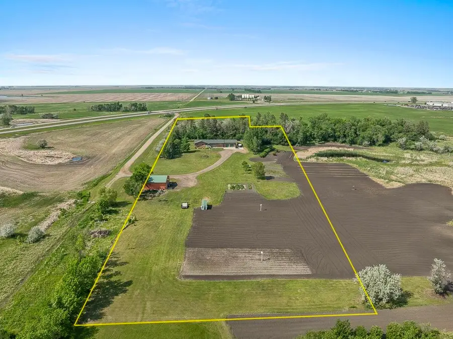 3900 NW 16th St, Minot, ND 58703 - Image #2