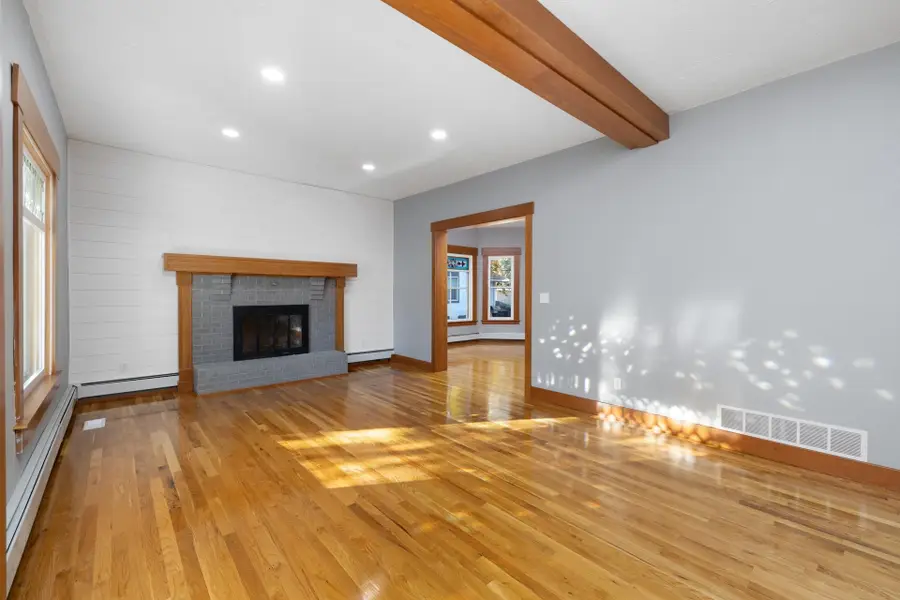 110 SE 7th St, Minot, ND 58701 - Image #3