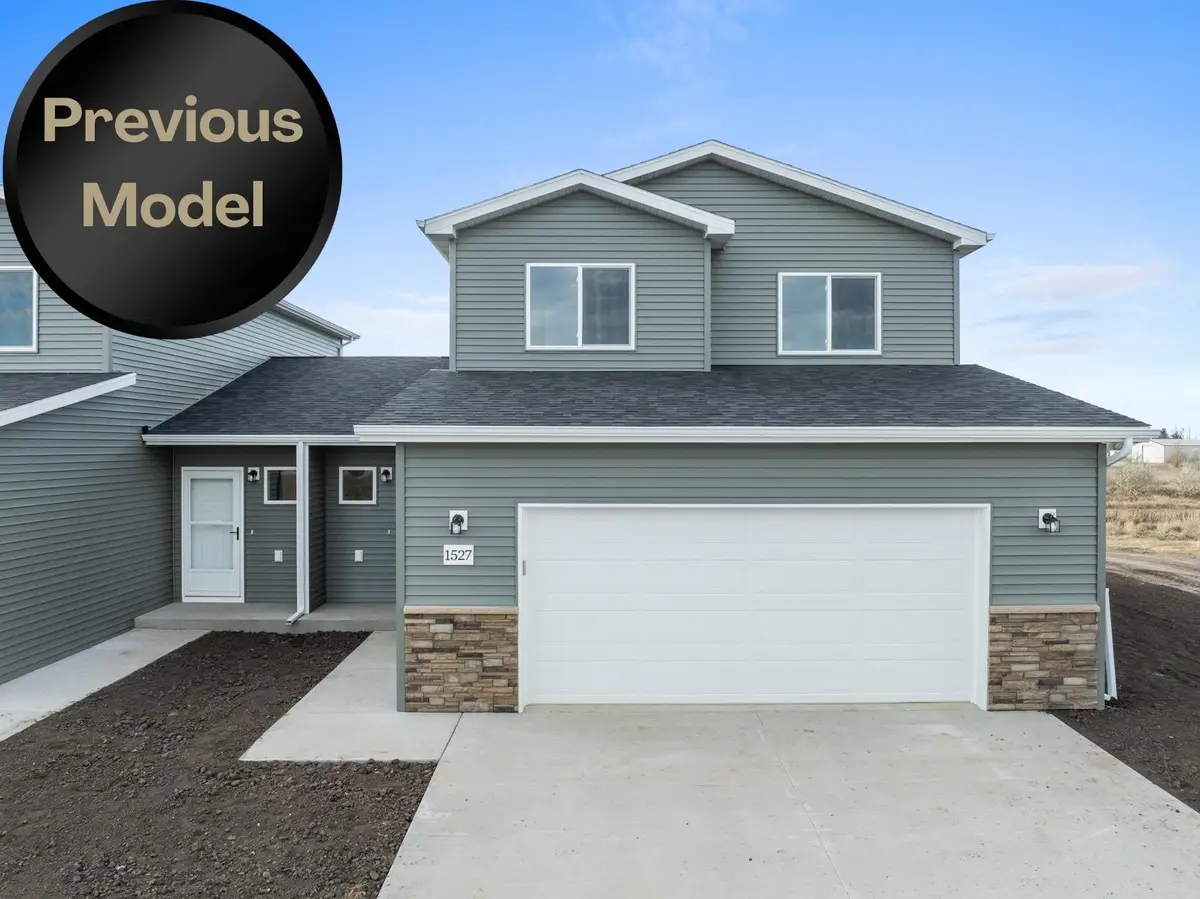 1515 47th Loop SE, Minot, ND 58701 - Image #1