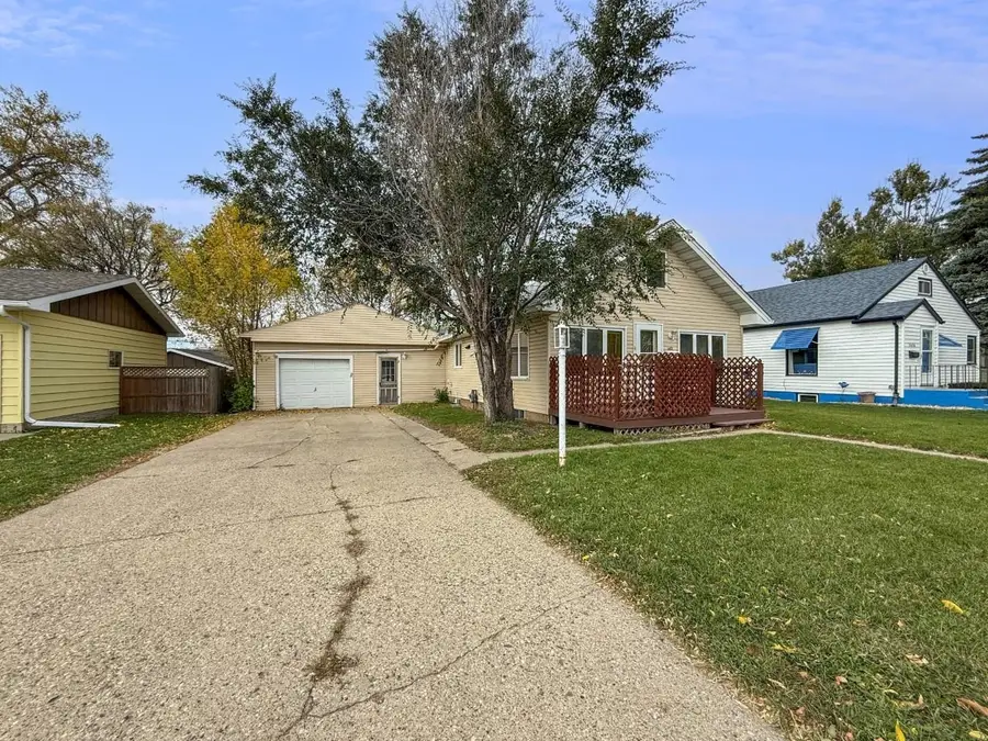 1422 2nd St. SE, Minot, ND 58701 - Image #2