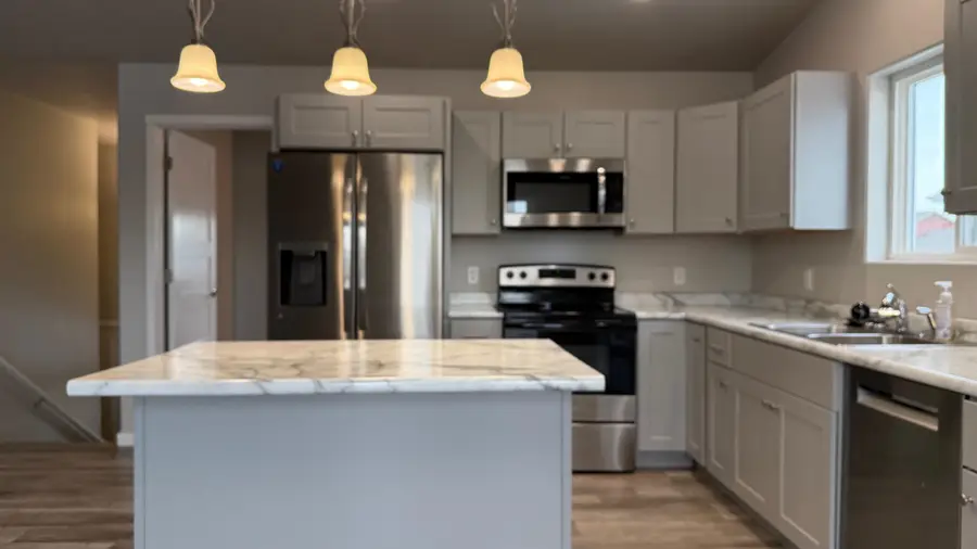 325 6th Ave SW, Surrey, ND 58785 - Image #2