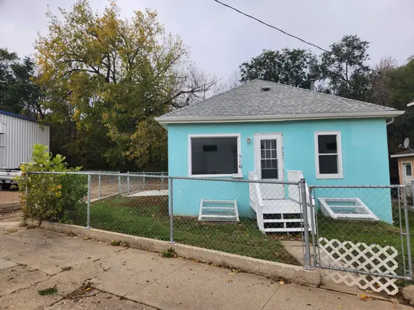 516 SW Summit, Minot, ND 58701-9999